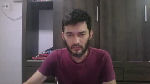 binhodm1 online show from 01/05/25, 09:57