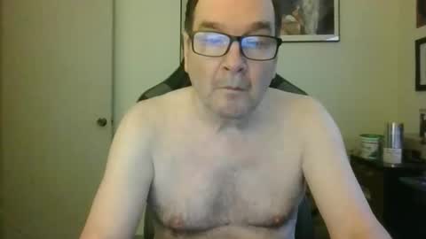 Snapshot of bink195234 chatting on 11/19/25, 02:39 Bink195234 online show from 11/19/25, 02:39
