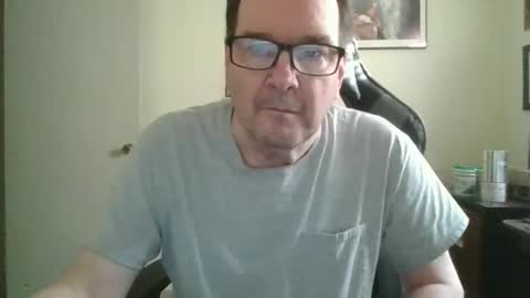 Snapshot of bink195234 chatting on 11/29/25, 07:06 Bink195234 online show from 11/29/25, 07:06
