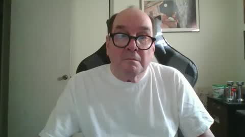 Snapshot of bink195234 chatting on 01/05/26, 07:06 Bink195234 online show from 01/05/26, 07:06
