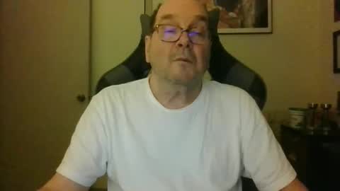 Snapshot of bink195234 chatting on 02/01/26, 12:20 Bink195234 online show from 02/01/26, 12:20