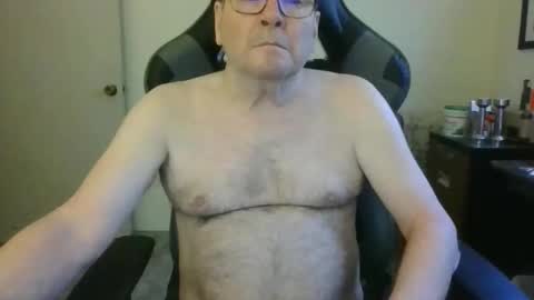 Snapshot of bink195234 chatting on 04/10/26, 02:11 Bink195234 online show from 04/10/26, 02:11