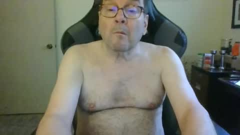Snapshot of bink195234 chatting on 05/13/26, 03:42 Bink195234 online show from 05/13/26, 03:42