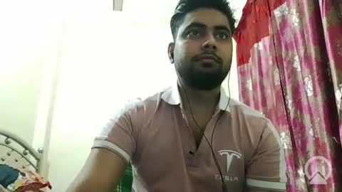 Snapshot of birbikrom104 chatting on 11/05/25, 06:57 birbikrom104 online show from 11/05/25, 06:57