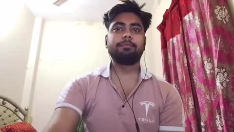 Snapshot of birbikrom104 chatting on 11/11/25, 05:13 birbikrom104 online show from 11/11/25, 05:13