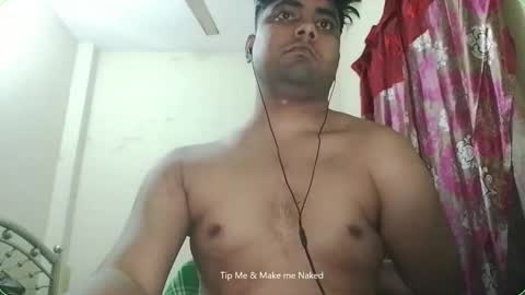 Snapshot of birbikrom104 chatting on 11/20/25, 06:18 birbikrom104 online show from 11/20/25, 06:18