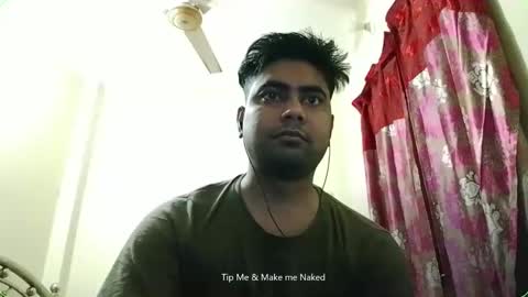 Snapshot of birbikrom104 chatting on 11/22/25, 11:20 birbikrom104 online show from 11/22/25, 11:20