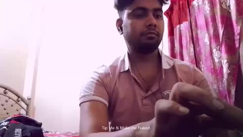 Snapshot of birbikrom104 chatting on 11/29/25, 02:42 birbikrom104 online show from 11/29/25, 02:42