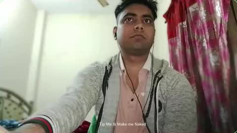 Snapshot of birbikrom104 chatting on 12/14/25, 06:52 birbikrom104 online show from 12/14/25, 06:52