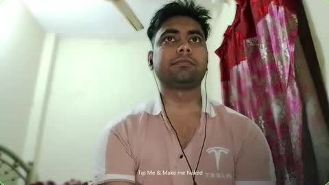 Snapshot of birbikrom104 chatting on 12/18/25, 08:42 birbikrom104 online show from 12/18/25, 08:42