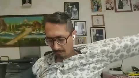 Manu O online show from 10/14/25, 02:18