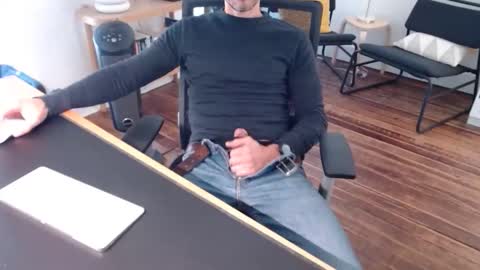 Snapshot of bisexy_man chatting on 10/28/25, 02:20 bisexy_man online show from 10/28/25, 02:20