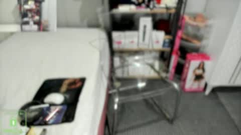 Snapshot of bisexyeliz35 chatting on 12/14/25, 06:23 bisex woman online show from 12/14/25, 06:23