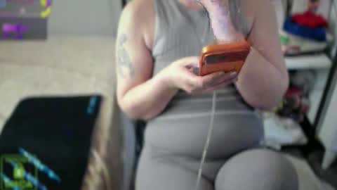 Snapshot of bisexyeliz35 chatting on 03/11/26, 11:05 bisex woman online show from 03/11/26, 11:05