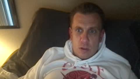 Snapshot of bishopishard chatting on 04/16/26, 01:45 bishopishard online show from 04/16/26, 01:45