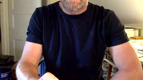 Snapshot of bisonbar chatting on 06/15/26, 04:42 BisonBar online show from 06/15/26, 04:42