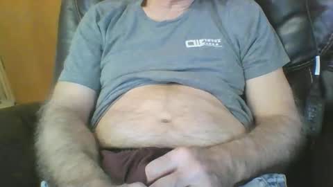 Snapshot of bisoutherner chatting on 02/16/26, 06:37 bisoutherner online show from 02/16/26, 06:37