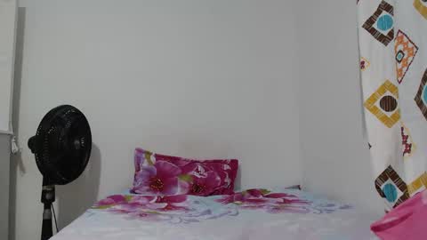 I am everything. Your highness queen  goddess mistress god daddy mommy boss master.  you will address me as such online show from 11/22/25, 12:26