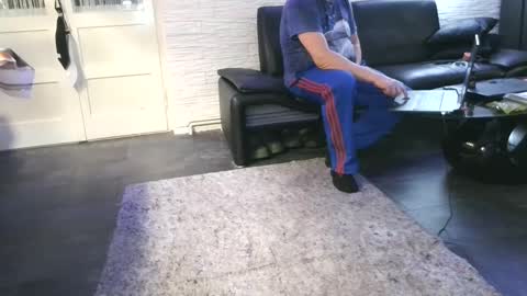 Snapshot of bitchnk chatting on 12/29/24, 03:57 Bitchnk online show from 12/29/24, 03:57