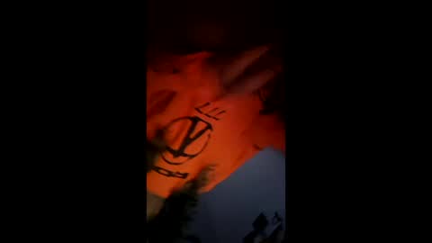 Snapshot of bittenbat chatting on 12/14/25, 09:19 bittenbat online show from 12/14/25, 09:19