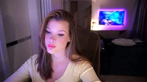 Snapshot of bitter_moon chatting on 12/01/25, 01:10 Ann Braslowsky online show from 12/01/25, 01:10