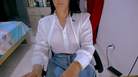 bittermomxxx online show from 06/24/26, 04:50