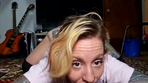 bizzybambino online show from 11/29/25, 03:31