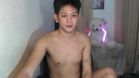 Snapshot of bj_alex31 chatting on 12/03/25, 12:25 alex online show from 12/03/25, 12:25