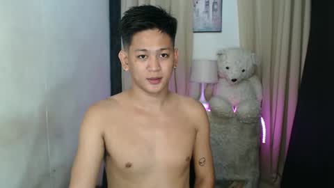 Snapshot of bj_alex31 chatting on 04/21/26, 02:56 alex online show from 04/21/26, 02:56