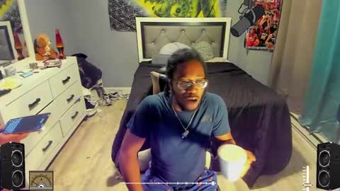 Snapshot of blaccanalmatters chatting on 01/08/25, 10:48 Plant Base Streamers From Pennsylvania online show from 01/08/25, 10:48