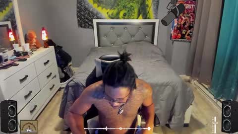 Snapshot of blaccanalmatters chatting on 01/11/25, 12:12 Plant Base Streamers From Pennsylvania online show from 01/11/25, 12:12