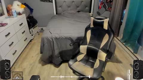 Snapshot of blaccanalmatters chatting on 01/21/25, 01:29 Plant Base Streamers From Pennsylvania online show from 01/21/25, 01:29