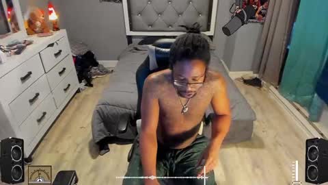 Snapshot of blaccanalmatters chatting on 02/01/25, 10:44 Plant Base Streamers From Pennsylvania online show from 02/01/25, 10:44