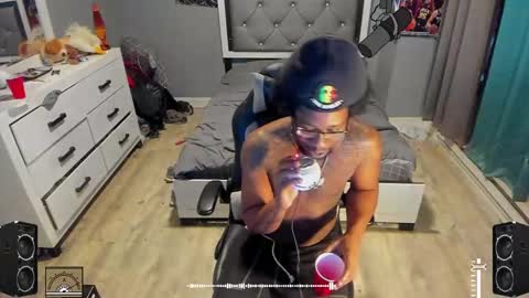 Snapshot of blaccanalmatters chatting on 02/17/25, 11:53 Plant Base Streamers From Pennsylvania online show from 02/17/25, 11:53