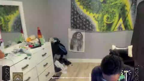 Snapshot of blaccanalmatters chatting on 10/03/25, 11:13 Plant Base Streamers From Pennsylvania online show from 10/03/25, 11:13