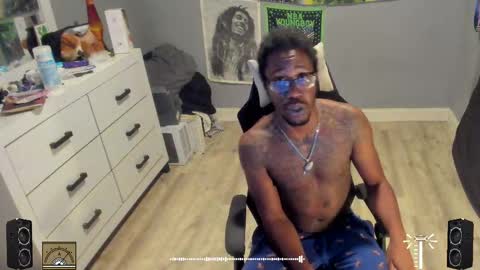 Snapshot of blaccanalmatters chatting on 10/21/25, 12:11 Plant Base Streamers From Pennsylvania online show from 10/21/25, 12:11