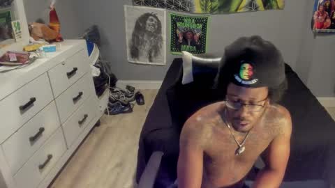 Snapshot of blaccanalmatters chatting on 12/02/25, 12:05 Plant Base Streamers From Pennsylvania online show from 12/02/25, 12:05