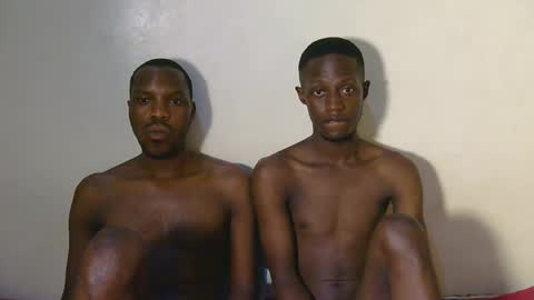 Snapshot of black_chocolate2 chatting on 11/28/25, 12:13 meddy n amaddy online show from 11/28/25, 12:13