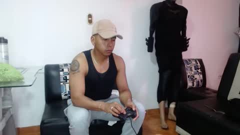 Snapshot of black_hot26 chatting on 10/09/25, 02:04 black_hot26 online show from 10/09/25, 02:04