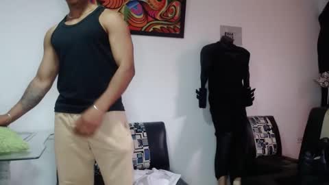 Snapshot of black_hot26 chatting on 10/10/25, 02:05 black_hot26 online show from 10/10/25, 02:05