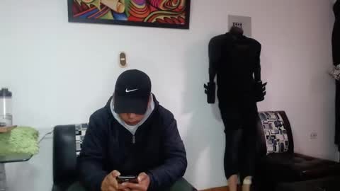 Snapshot of black_hot26 chatting on 10/25/25, 03:18 black_hot26 online show from 10/25/25, 03:18