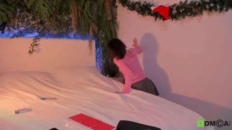 Jenny online show from 12/17/24, 04:43