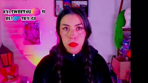 Snapshot of black_lady_05 chatting on 02/25/26, 02:32 millie online show from 02/25/26, 02:32