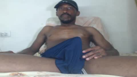 Snapshot of black_latin2728 chatting on 02/18/25, 06:26 alexander online show from 02/18/25, 06:26