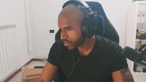 Snapshot of black_lollipop chatting on 03/07/26, 12:02 Master online show from 03/07/26, 12:02