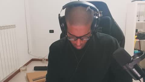 Snapshot of black_lollipop chatting on 03/12/26, 12:33 Master online show from 03/12/26, 12:33