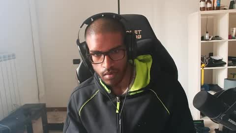 Snapshot of black_lollipop chatting on 04/13/26, 09:59 Master online show from 04/13/26, 09:59