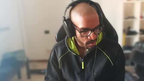 Snapshot of black_lollipop chatting on 04/17/26, 07:55 Master online show from 04/17/26, 07:55