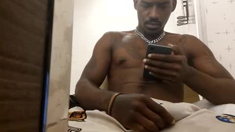 Snapshot of black_mamba2969 chatting on 09/29/25, 02:16 black_mamba2969 online show from 09/29/25, 02:16