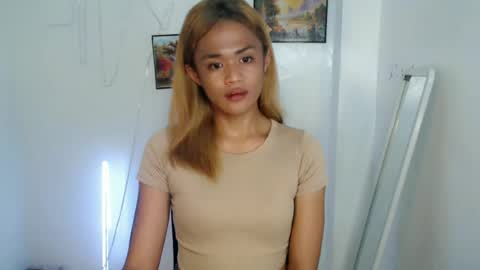 Snapshot of black_nympha chatting on 06/20/26, 06:00 Nympha online show from 06/20/26, 06:00